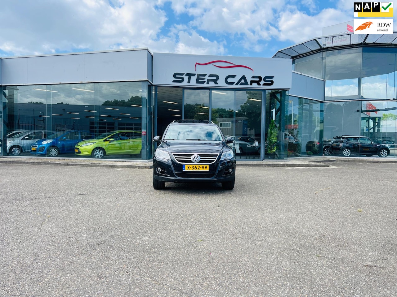 Volkswagen Tiguan - 2.0 TSI Comfort&Design 4Motion, Panoramadak, Dealeronderhout, leer - AutoWereld.nl