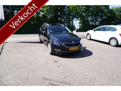 Skoda Octavia Combi - 1.0 TSI Greentech Style Business AUTOMAAT TREKHAAK STOELVERWARMING CARPLAY