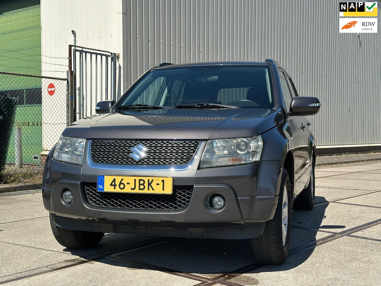 Suzuki Grand Vitara - 2.0-16V Exclusive 4x4 Keyless/Clima/Cruise Trekhaak - AutoWereld.nl