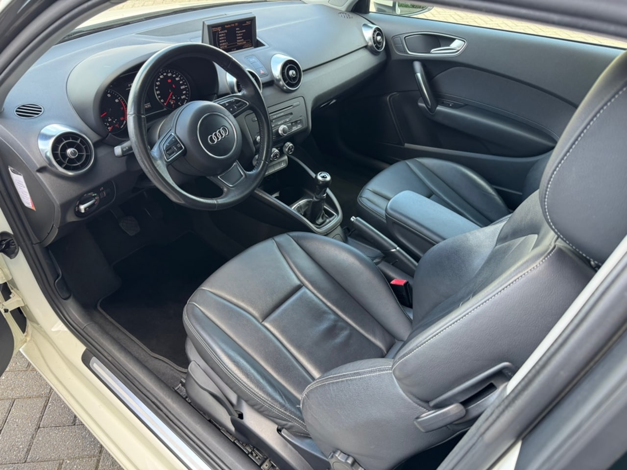 Audi A1 - 1.4 TFSI Ambition Pro Line Business 1.4 TFSI Ambition Pro Line Business - AutoWereld.nl
