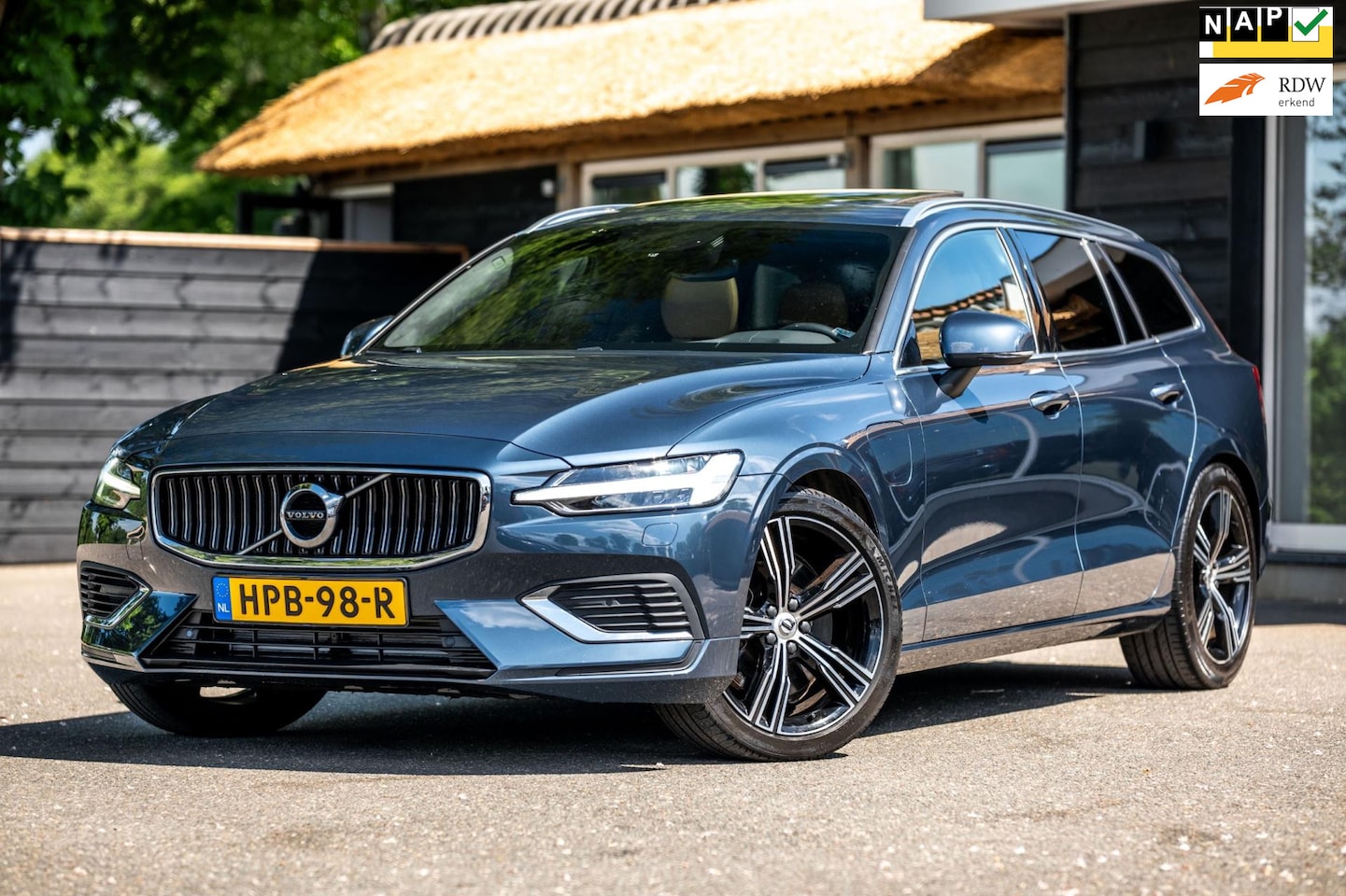 Volvo V60 - 2.0 T6 Recharge AWD Inscription Expression Panoramadak I Trekhaak I Adap Cruise I Harman K - AutoWereld.nl
