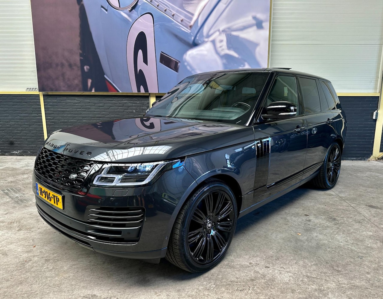 Land Rover Range Rover - P400e Westminster Black|22INCH|PANO|NED.AUTO| - AutoWereld.nl