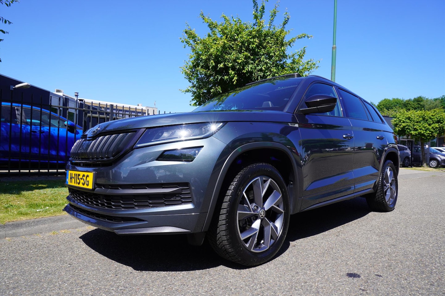 Skoda Kodiaq - 1.5 TSI Greentech ACT 150pk DSG-7 Sportl. Buss P-dak Comfort Functie Travel pack Thaak Xen - AutoWereld.nl