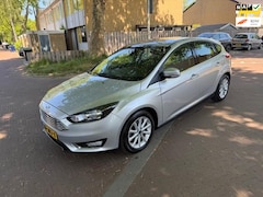 Ford Focus - AUTOMAAT / Eerste eigenaar / 89.000 km / Airco / Navigatie