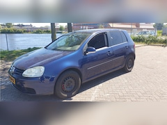 Volkswagen Golf - 1.6 FSI Turijn 5 deurs Bj.2005 Climat Control* Electr. ramen* Navigatie* 1.6 FSI Turijn 5