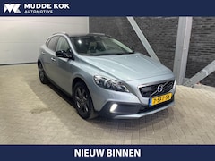 Volvo V40 Cross Country - 2.5 T5 AWD Summum | 5-Cilinder | ACC | Panoramadak | BLIS | Stoelverwarming | Camera