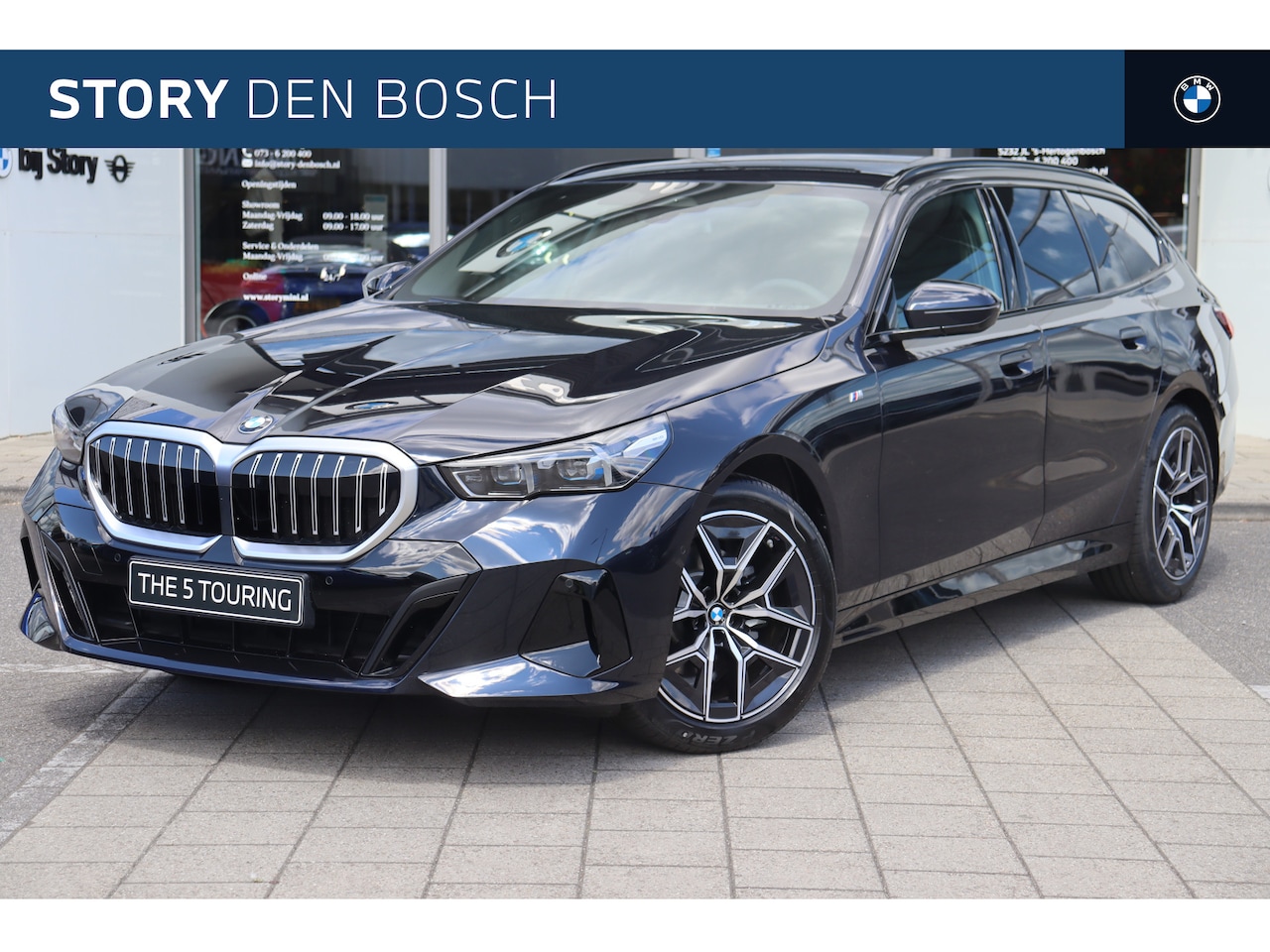 BMW 5-serie Touring - 520i M Sport Automaat / Achteruitrijcamera / Adaptieve LED / Stoelventilatie  / Comfort Ac - AutoWereld.nl