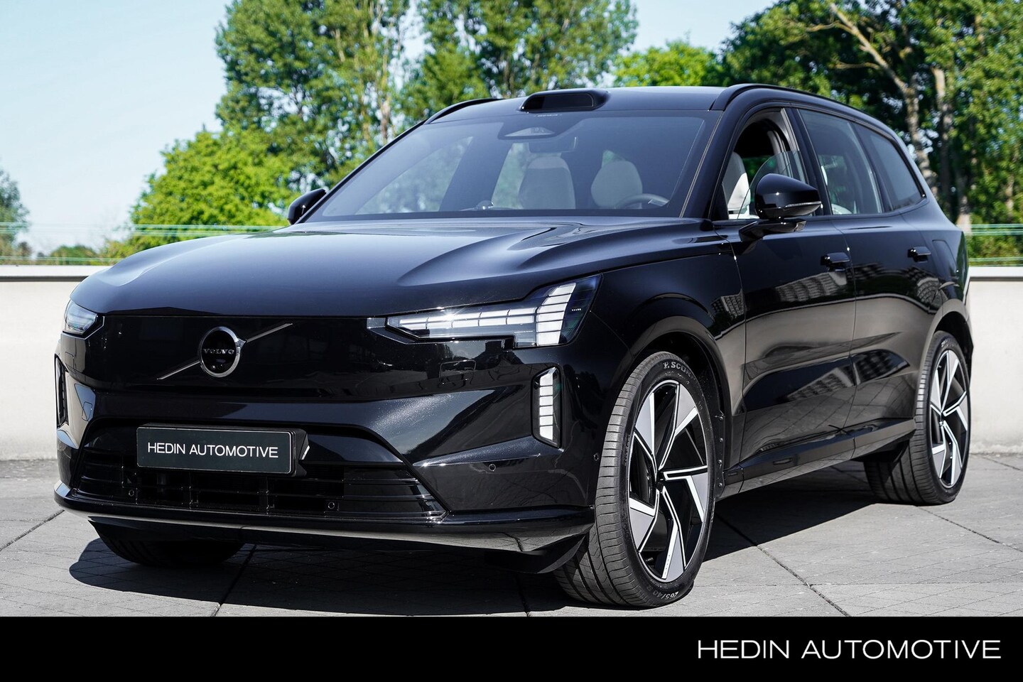 Volvo EX90 - Ultra 22" velgen | Twin Motor Performance | Bowers & Wilkins | Luchtvering - AutoWereld.nl