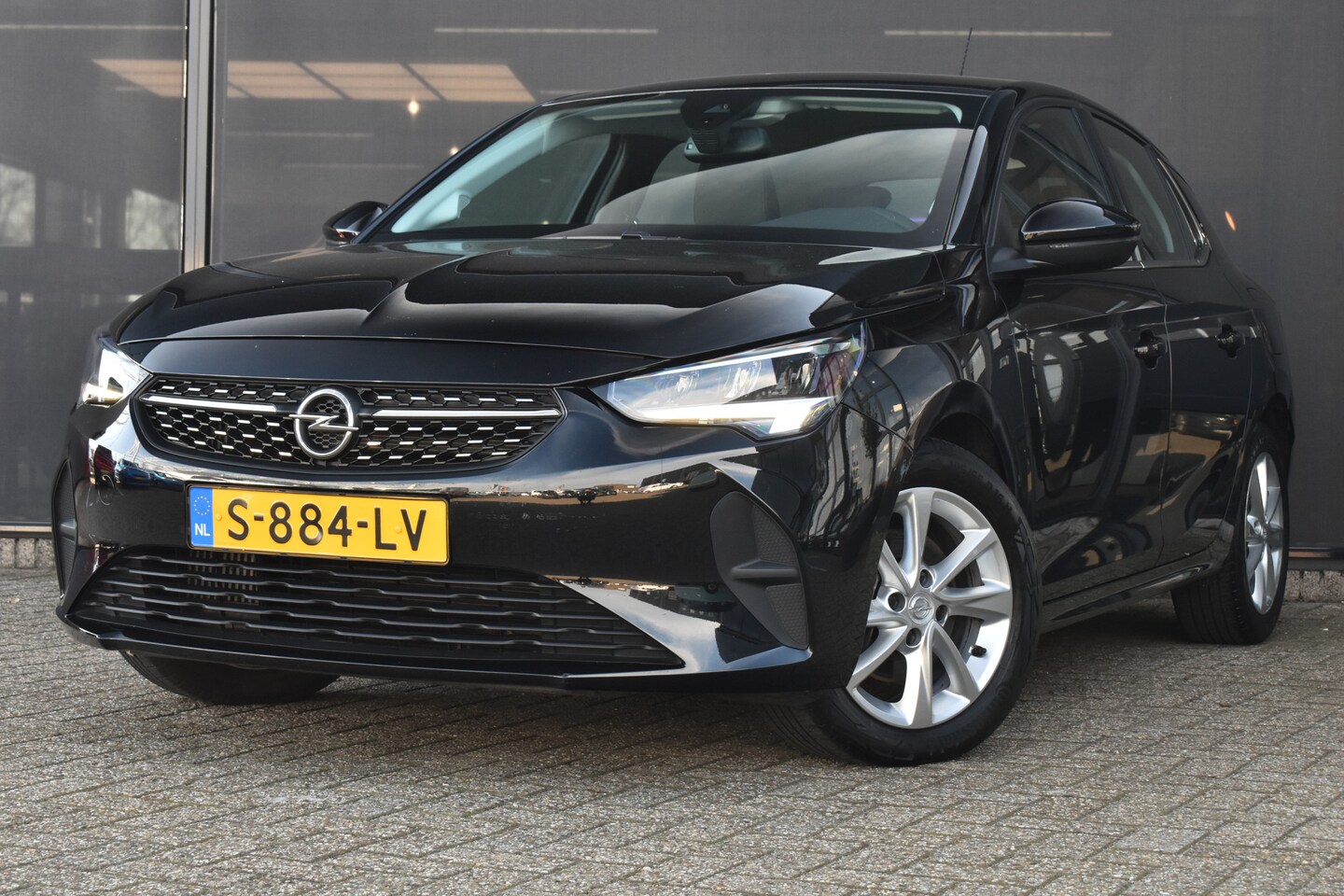 Opel Corsa - 1.2 Level 3 100pk | Navigatie by App | Cruise Control | Full-LED | Airco | Apple Carplay | - AutoWereld.nl