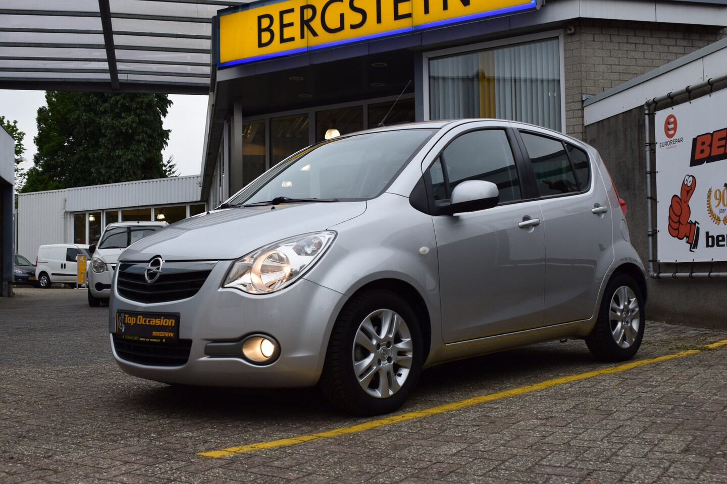 Opel Agila - 29000 km!! 1.2 16v automaat Edition - AutoWereld.nl