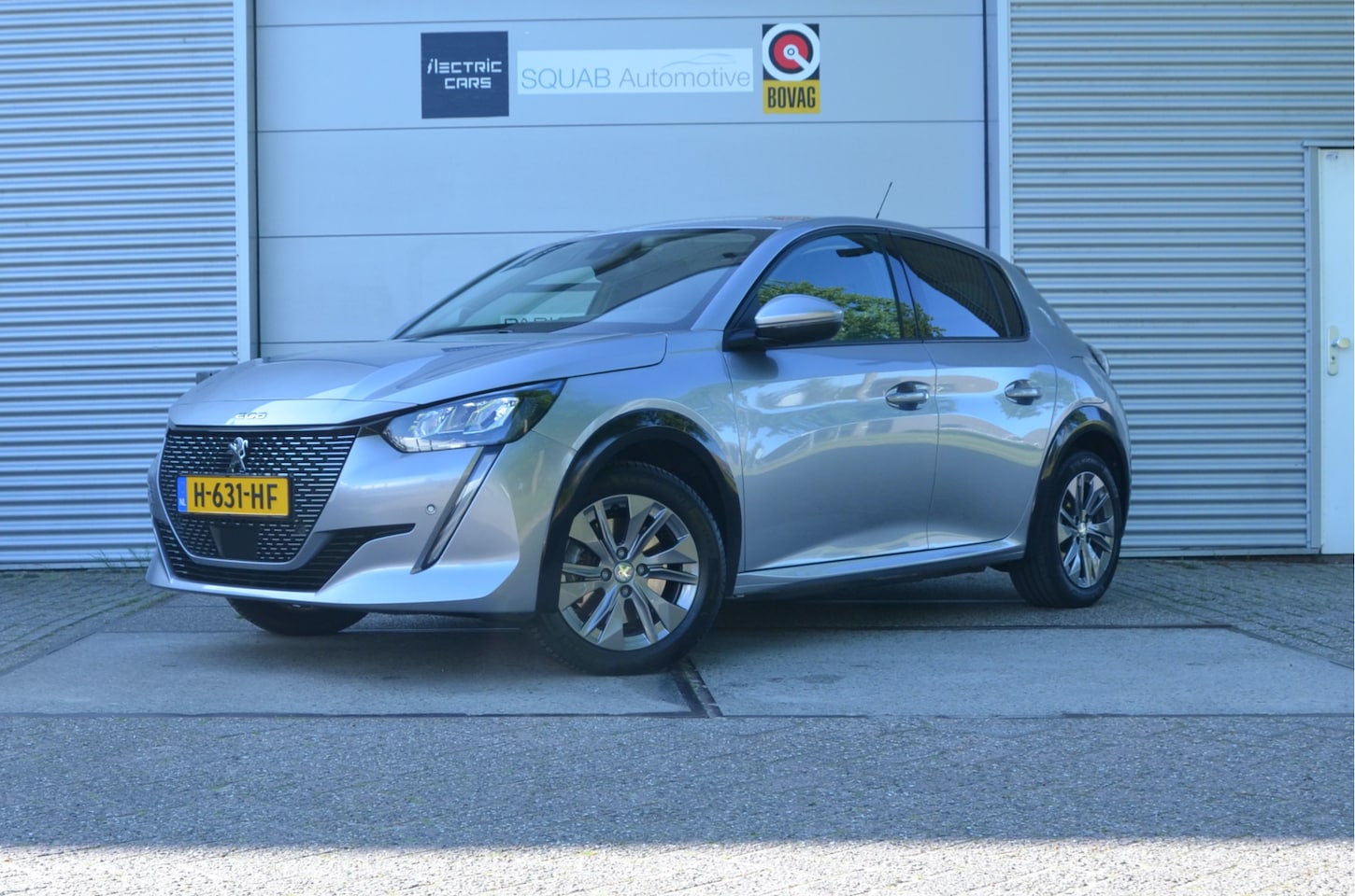 Peugeot e-208 - EV Allure 50 kWh Apple Carplay/Android Auto - AutoWereld.nl