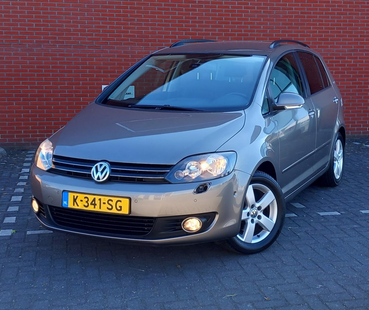 Volkswagen Golf Plus - 1.2 TSI 105pk 7-DSG Automaat - AutoWereld.nl