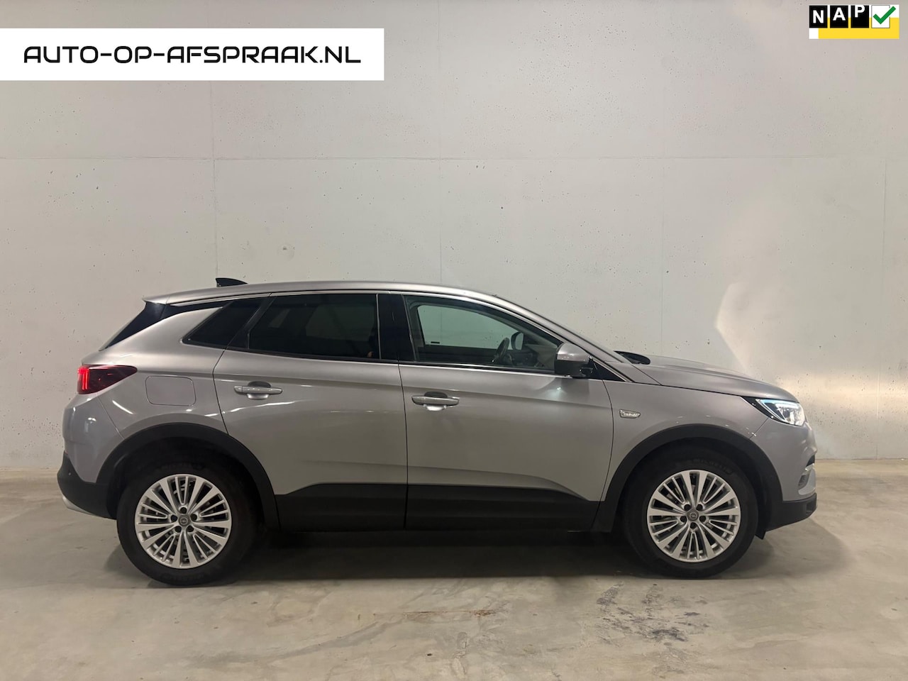 Opel Grandland X - 1.2 Turbo Innovation Navi Clima Cruise PDC - AutoWereld.nl
