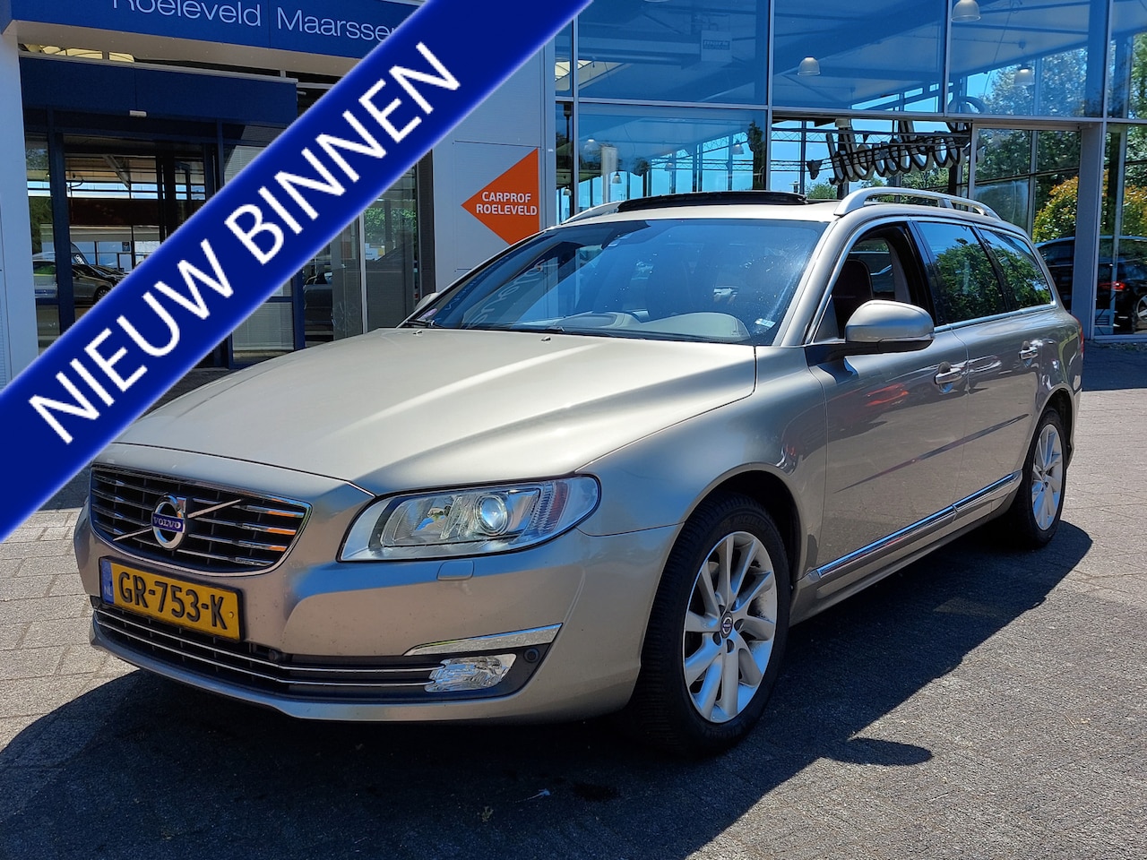Volvo V70 - 2.0 T4 190pk Inscription Edition | 1ste Eigenaar+Origineel NL | Navi | Clima | Cruise | Bi - AutoWereld.nl