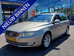 Volvo V70 - 2.0 T4 190pk Inscription Edition | 1ste Eigenaar+Origineel NL | Navi | Clima | Cruise | Bi