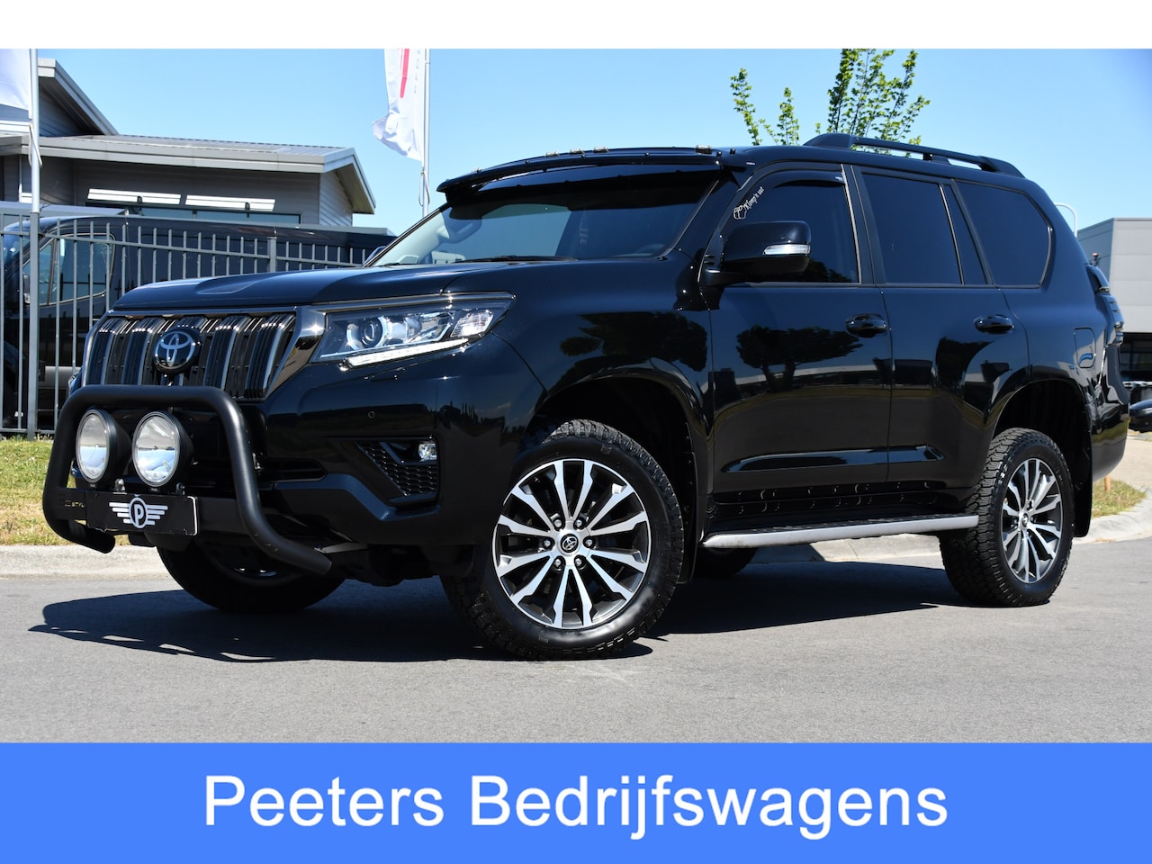 Toyota Land Cruiser - 2.8 D-4D-F Professional High Black Edition Full Options, 360 camera, 5 deurs, LED, Leder, - AutoWereld.nl
