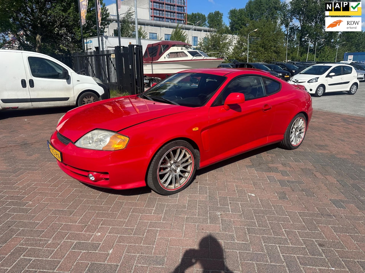 Hyundai Coupé - 2.7i V6 FX AIRCO!! NAP!! VELGEN!! 2003!! ROOD!! - AutoWereld.nl