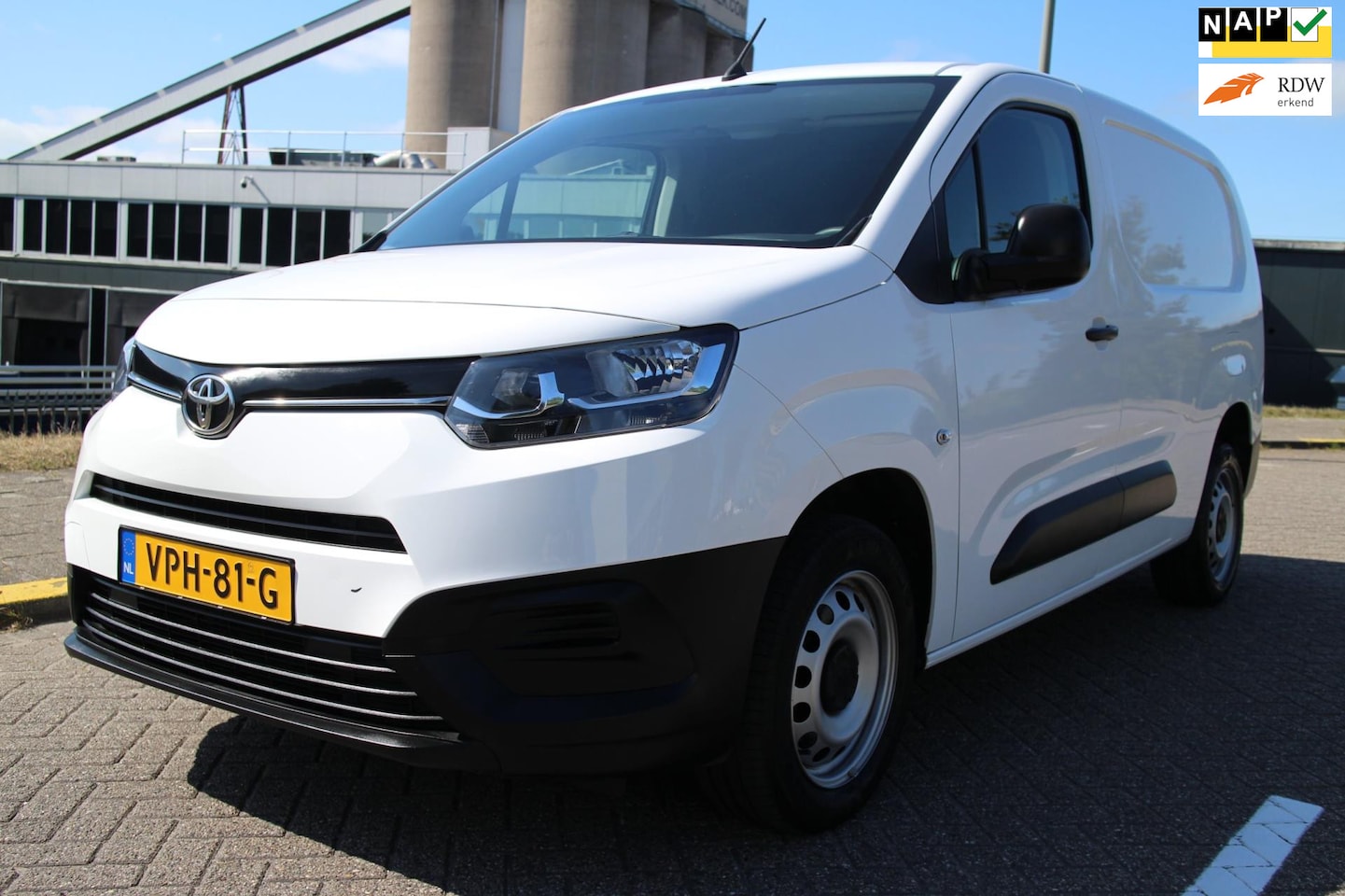 Toyota ProAce City - 1.5 D-4D Cool Long 1.5 D-4D Cool Long - AutoWereld.nl