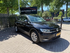 Volkswagen Tiguan - 1.5 TSI ACT Highline Led 13890 NETTO Camera Nav Clima