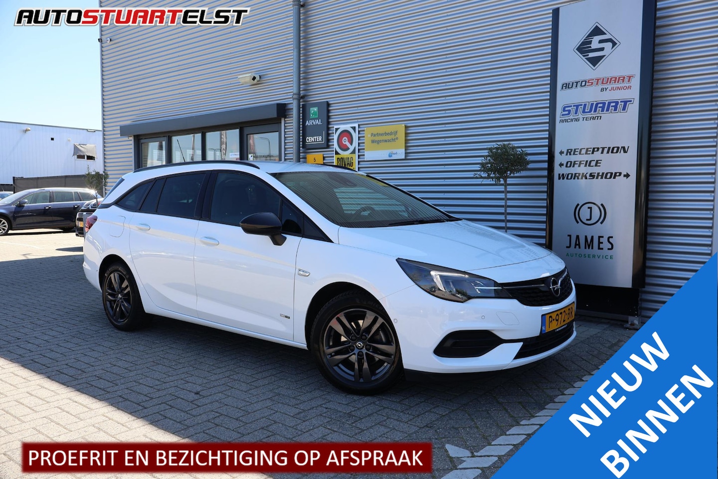Opel Astra Sports Tourer - 1.2 Design & Tech Carplay | Camera | Climate Control | Trekhaak | Navi | PDC | NL-Auto | V - AutoWereld.nl
