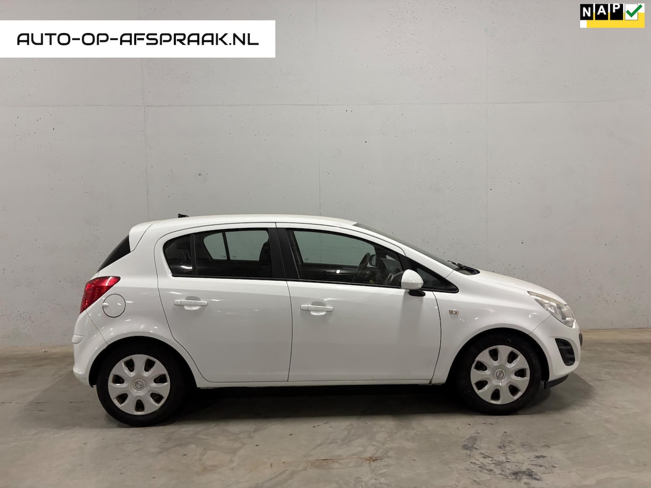 Opel Corsa - 1.3 CDTi EcoFlex S/S Business Edition 5drs. Navi Airco - AutoWereld.nl