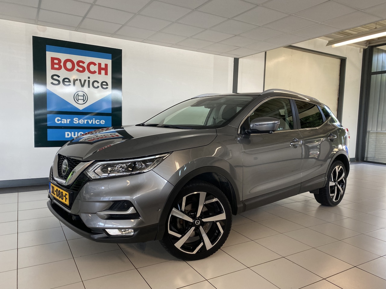 Nissan Qashqai - 1.2 Tekna panoramadak /360 camera/ Trekhaak - AutoWereld.nl