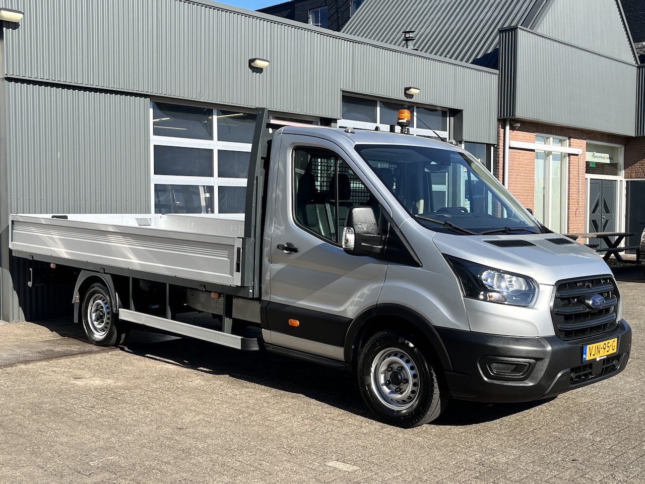 Ford Transit - 350 2.0 TDCI L4H1 Maxi Openlaadbak Pick-up Bluetooth telefoon voorbereiding 3-Persoons Eur - AutoWereld.nl