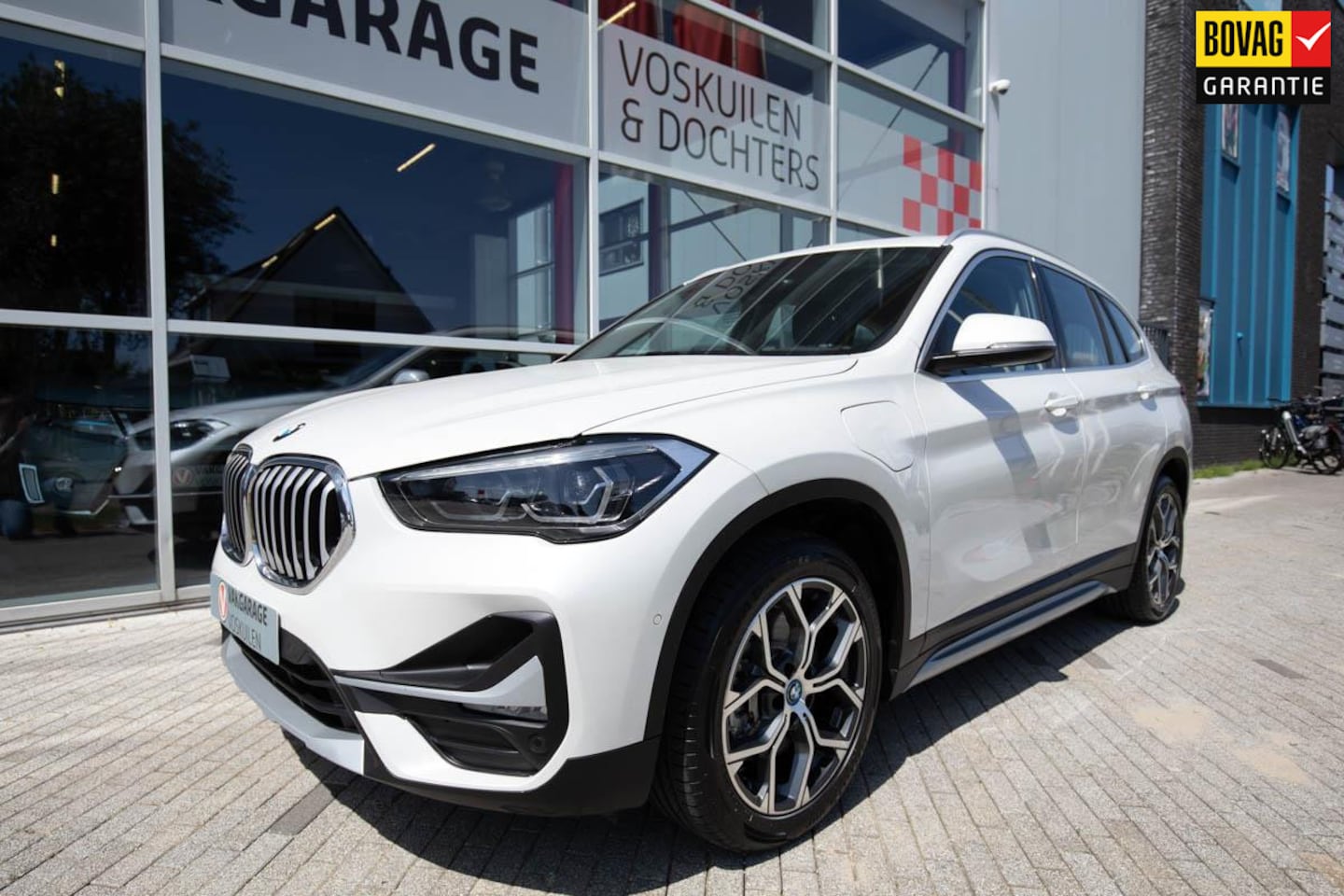 BMW X1 - XDrive25i X-Line PHEV| Parkassist| Camera | Hybride - AutoWereld.nl