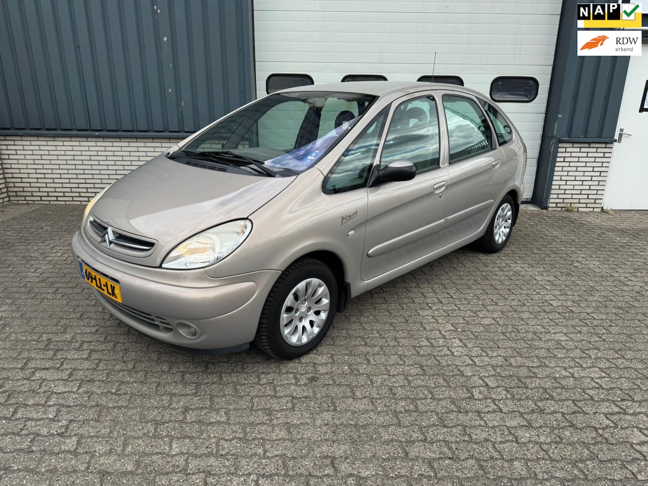 Citroën Xsara Picasso - 2.0i-16V Exclusive 2.0i-16V Exclusive - AutoWereld.nl