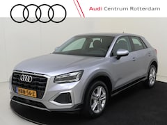 Audi Q2 - 35 TFSI Business Edition | Stoelverwarming | Keyless | Achteruitrijcamera | CarPlay | LED