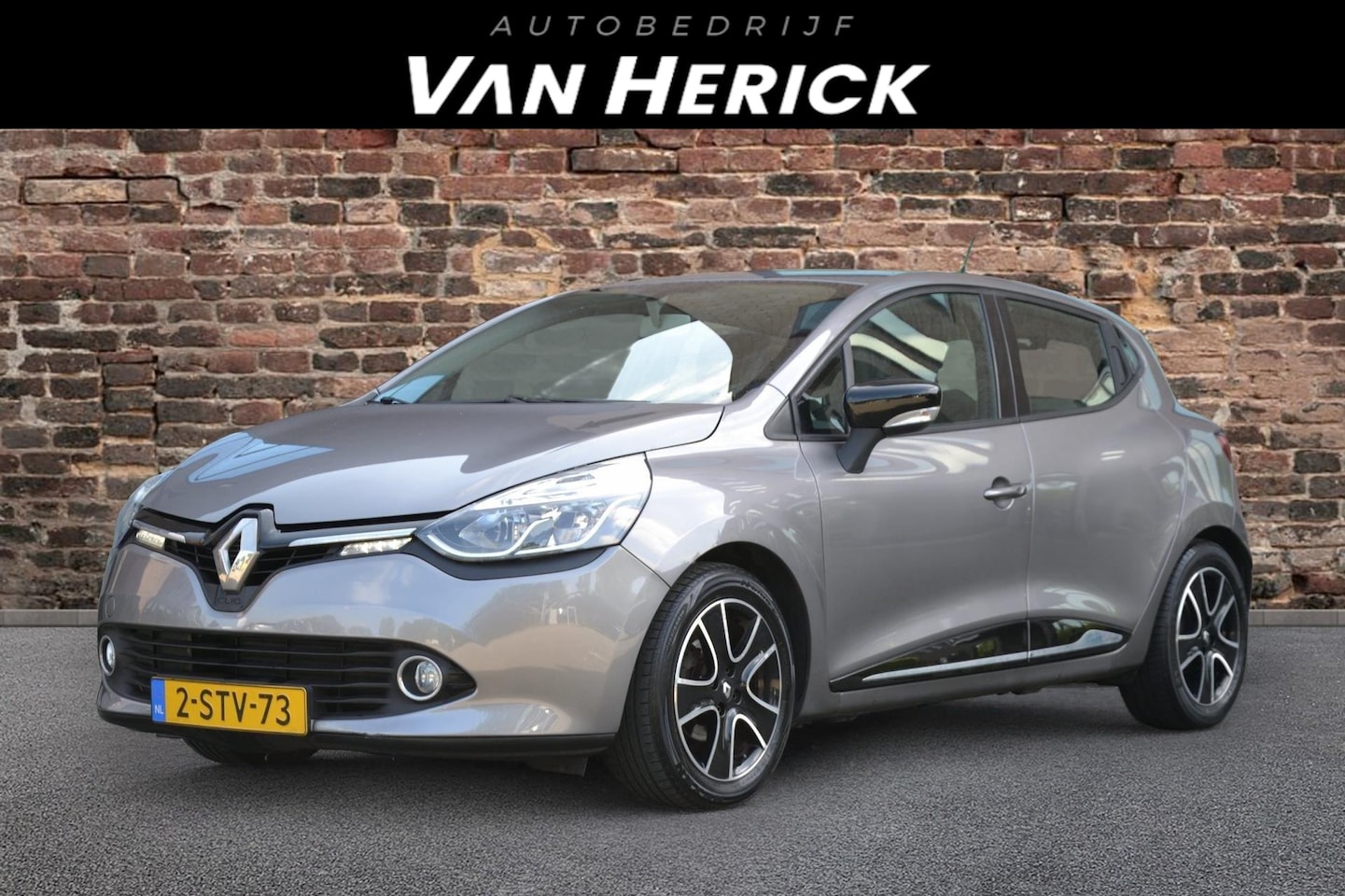Renault Clio - 0.9 TCe Night & Day | Cruise | Navi | Bluetooth - AutoWereld.nl