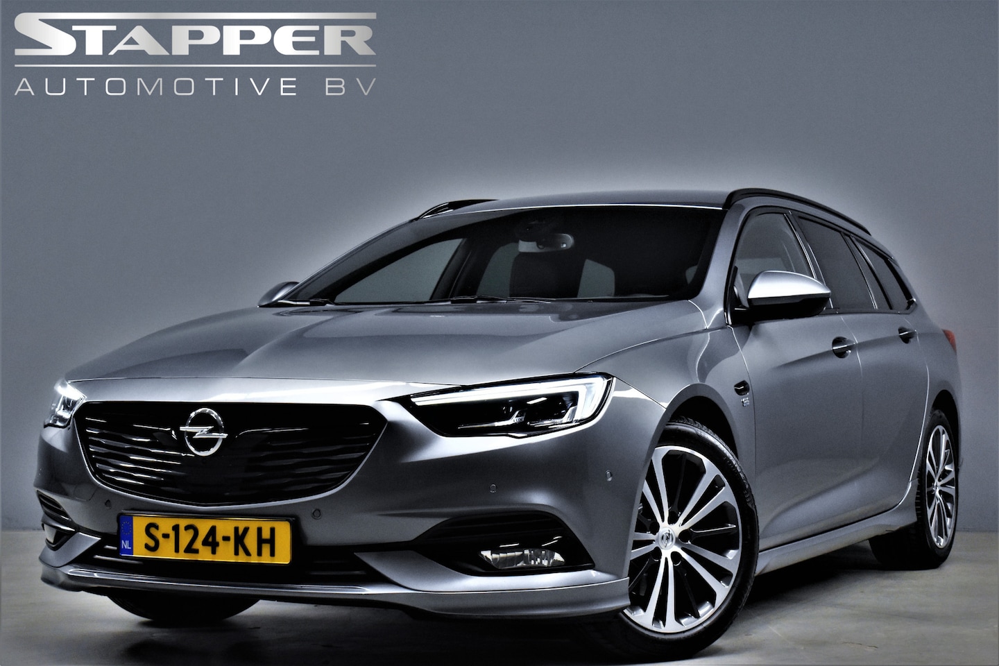 Opel Insignia Sports Tourer - 1.6 Turbo 200pk Automaat Exclusive OPC Line Bose/Head-up/Carplay/Massage/Keyless/360Camera - AutoWereld.nl