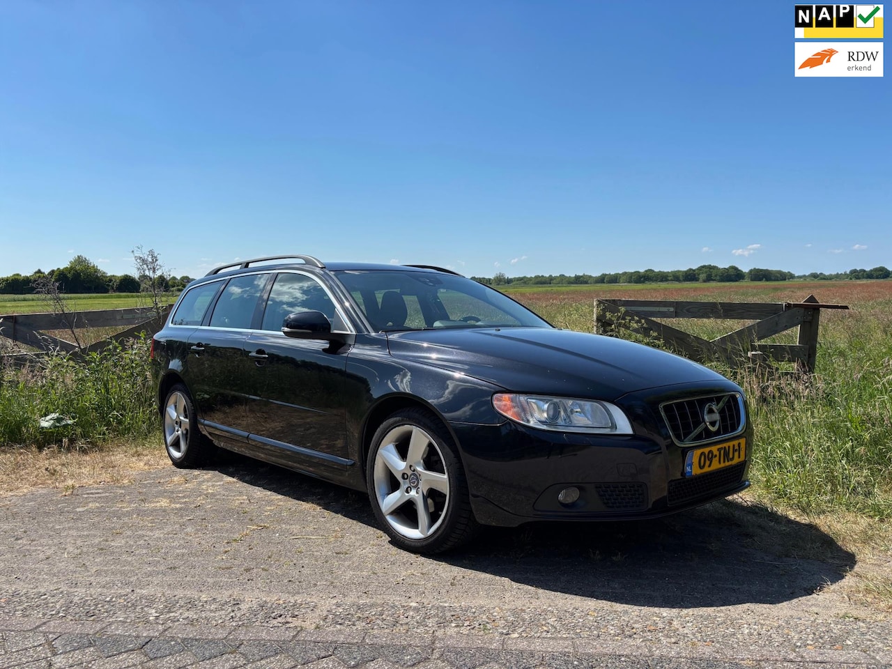 Volvo V70 - 1.6 T4 Limited Edition 1.6 T4 Limited Edition - AutoWereld.nl