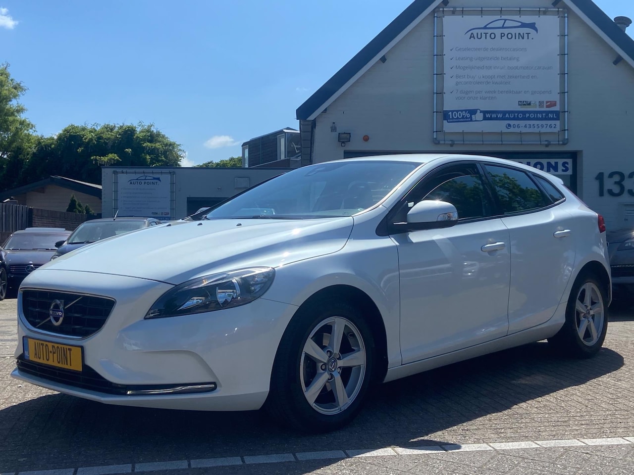 Volvo V40 - 1.6 D2 NAVI/CRUISE/PDC/168900KM/NL-AUTO - AutoWereld.nl