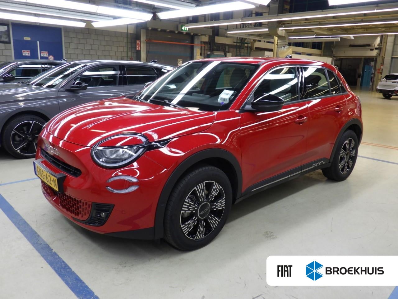 Fiat 600e - Urban 54 kWh 3 Fase 156pk | Pack Comfort + Style | Navigatie | Dodehoek-Detectie | Keyless - AutoWereld.nl