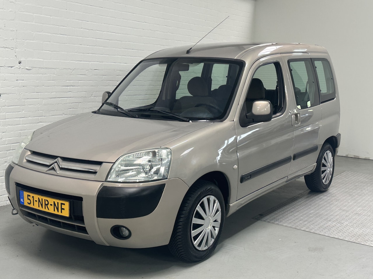 Citroën Berlingo - 1.6i Multispace Petit Paradis Elk .Pakket / Cruise / Stuurbkr - AutoWereld.nl