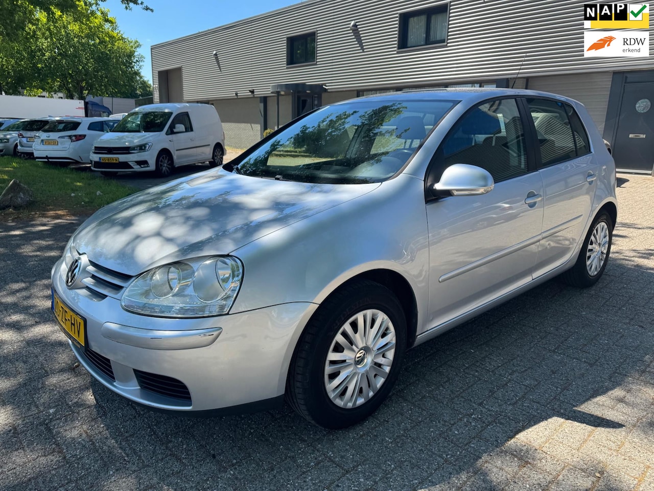 Volkswagen Golf - 1.6 Optive 4 1.6 Optive 4 - AutoWereld.nl