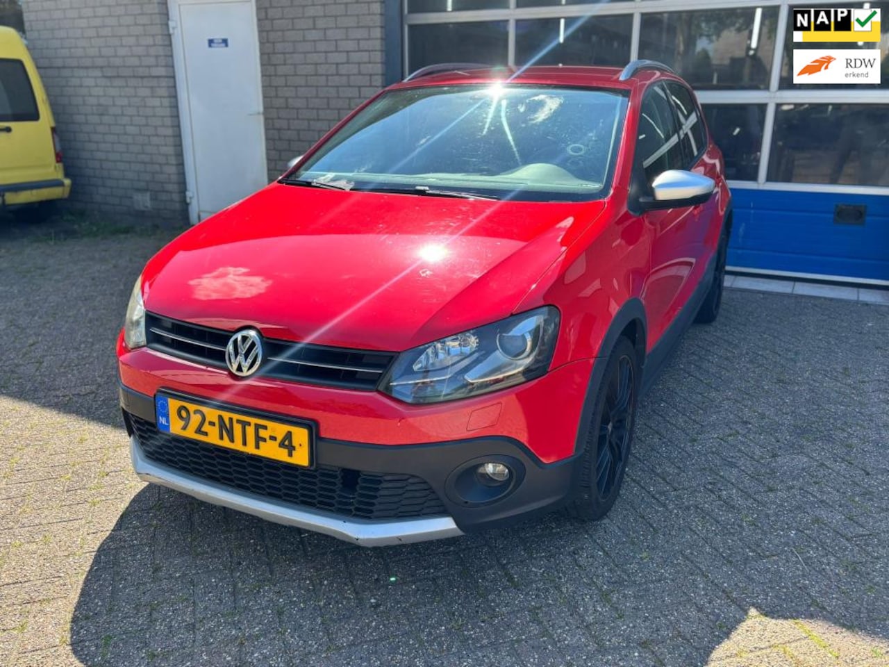 Volkswagen Polo - 1.2 TSI Cross|Climate|Pdc|Cruise|Automaat - AutoWereld.nl