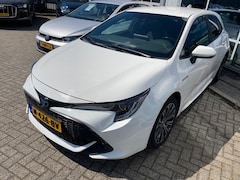 Toyota Corolla - 2.0 Hybrid Business Intro 180pk | Adaptief cruise control | Navigatie | Stuur + stoelverwa