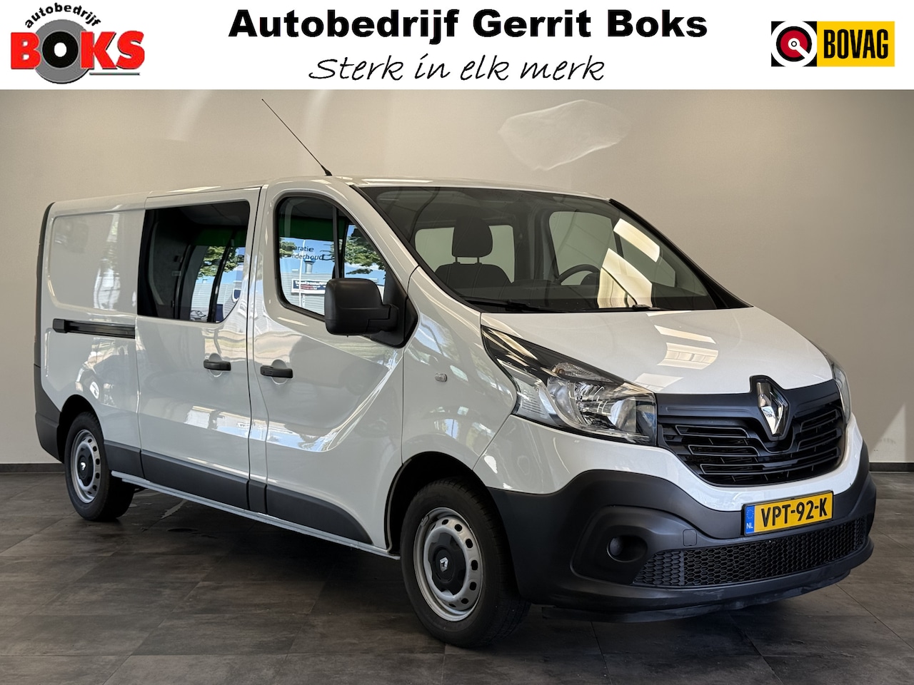 Renault Trafic - 1.6 dCi T29 L2H1 Générique Airco Trekhaak tempex vloer afgetimmerd - AutoWereld.nl