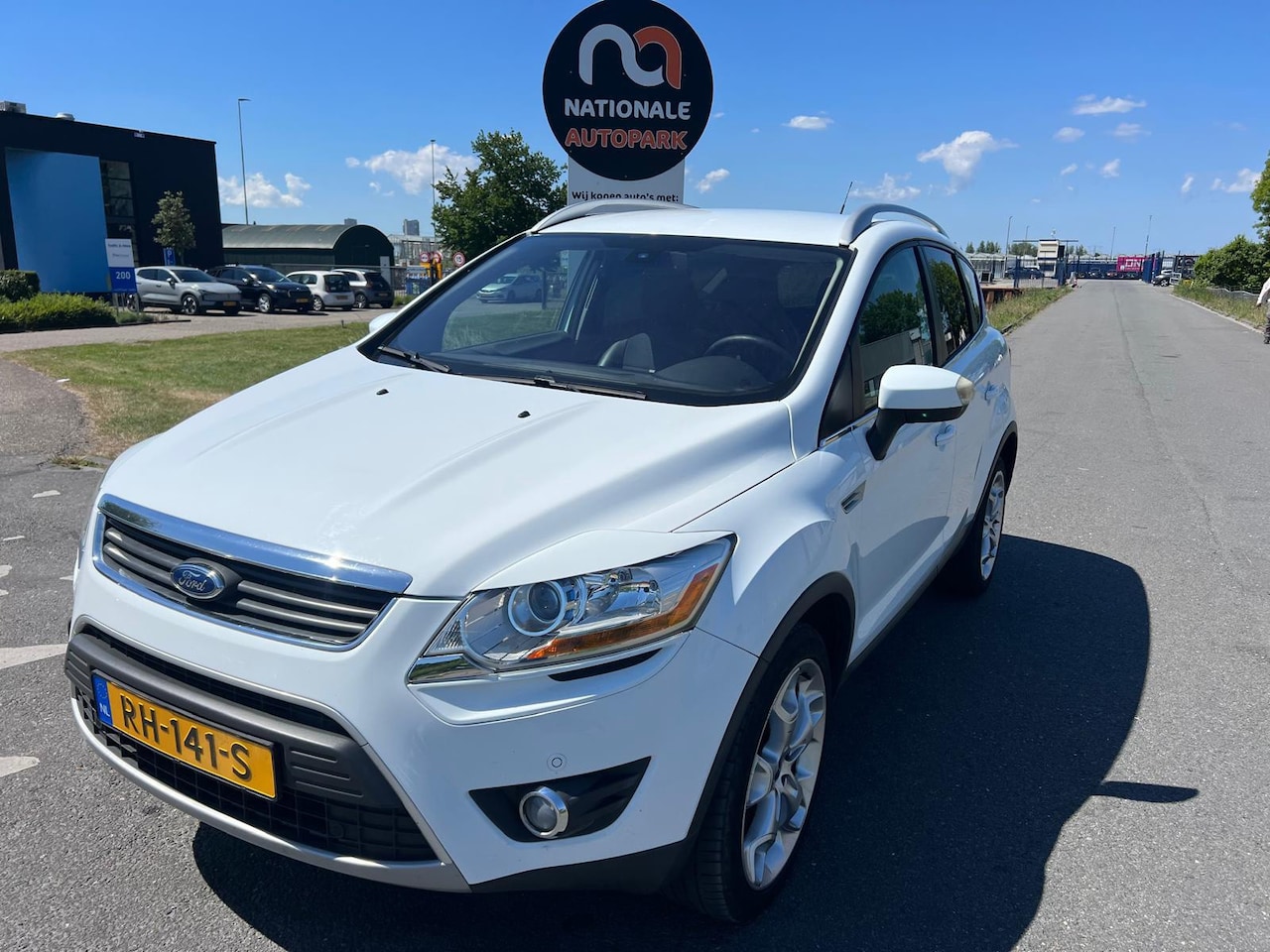 Ford Kuga - 2010 * 2.0 TDCi Titanium * AUTOMAAT * APK * - AutoWereld.nl