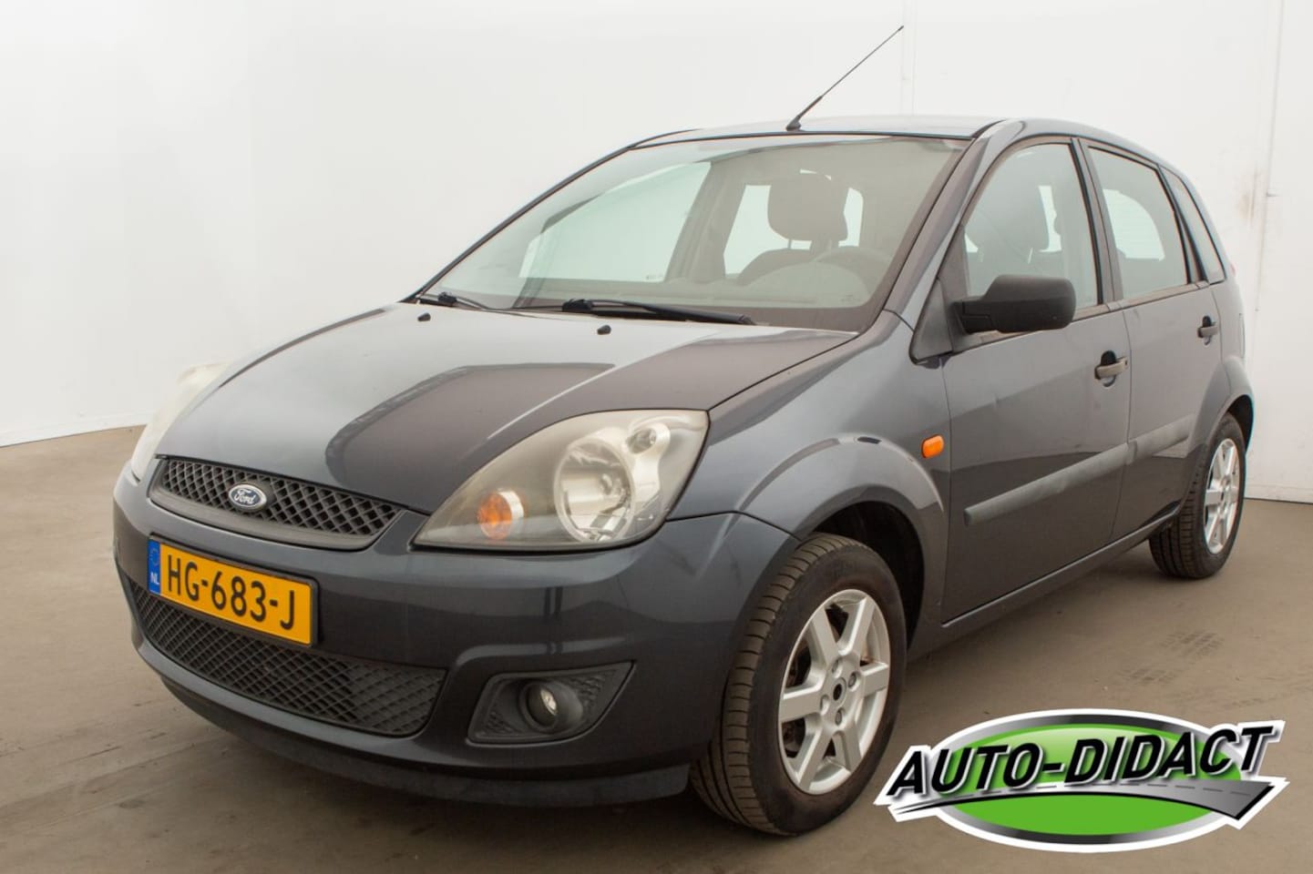 Ford Fiesta - 1.6-16V Airco Ambiente - AutoWereld.nl