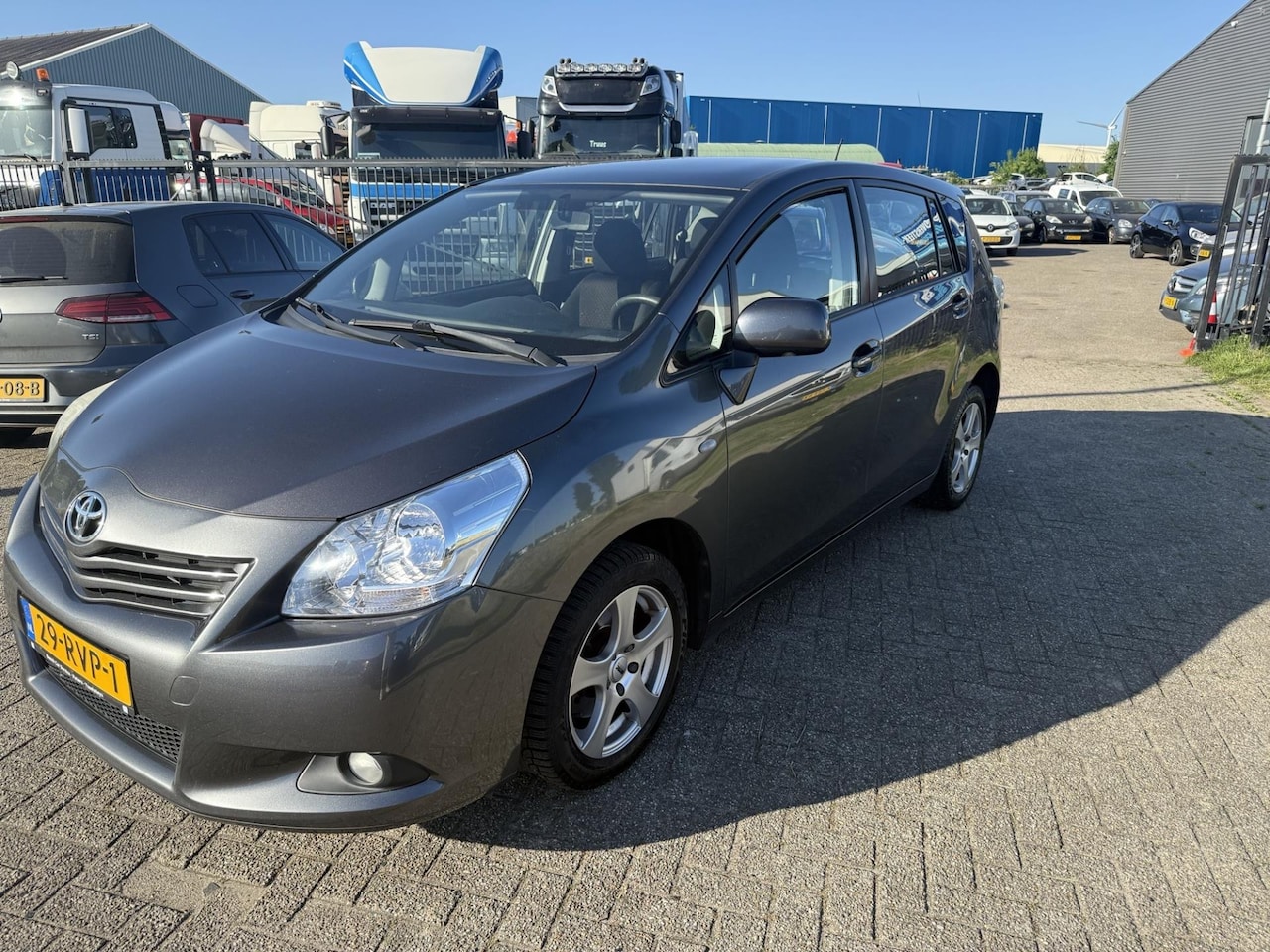 Toyota Verso - 1.8 VVT-i Business |Navi|Cruise|Camera|Trekhaak - AutoWereld.nl