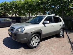 Hyundai Tucson - 2.0i Style 2WD Airco Clima Cruise APK 03-2026