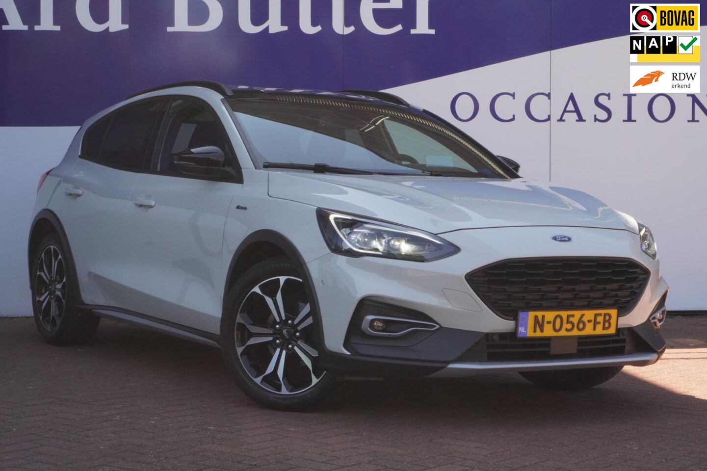 Ford Focus - 1.5 EcoBoost150PK Active X Business+stand-kach+led+Navigatie+camera+winter-Pack+technologt - AutoWereld.nl