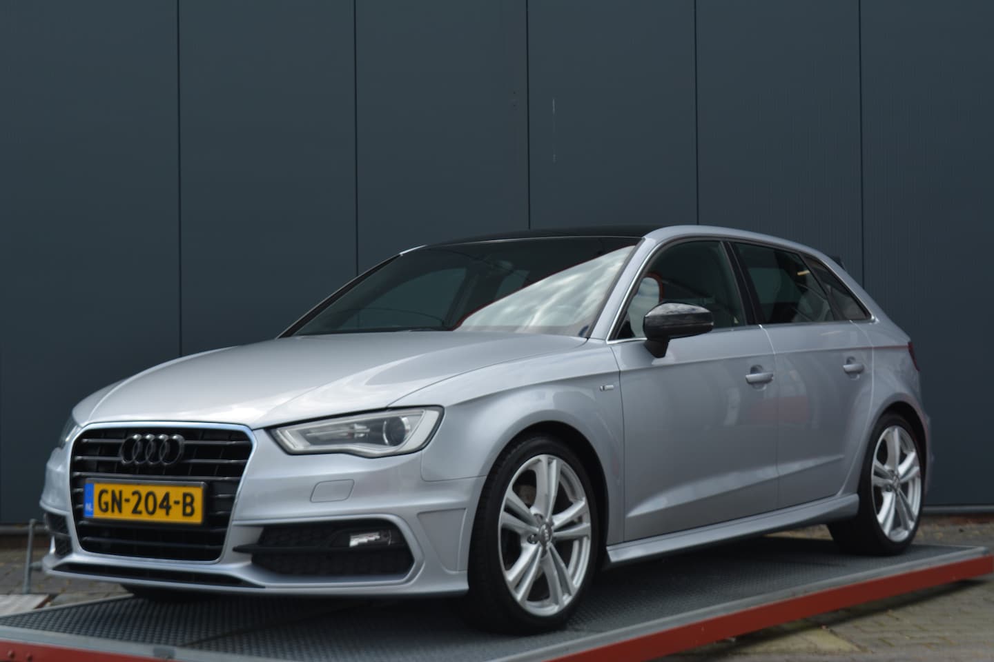 Audi A3 Sportback - 1.4 TFSI CoD Ambition Pro Line S trekhaak navigatie - AutoWereld.nl