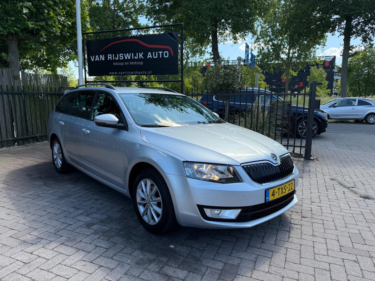 Skoda Octavia Combi - 1.2 TSI Greentech Ambition Nav Nwe Distr Clima Odc Dealer Ond - AutoWereld.nl