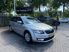 Skoda Octavia Combi - 1.2 TSI Greentech Ambition Nav Nwe Distr Clima Odc Dealer Ond