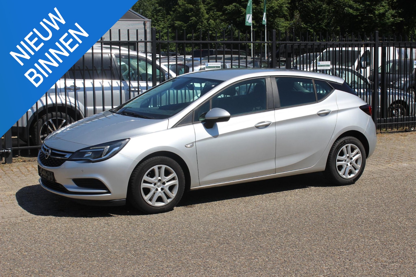 Opel Astra - 1.6 CDTI Edition 1.6 CDTI Edition, motor niet 100%, CVO ONLY - AutoWereld.nl
