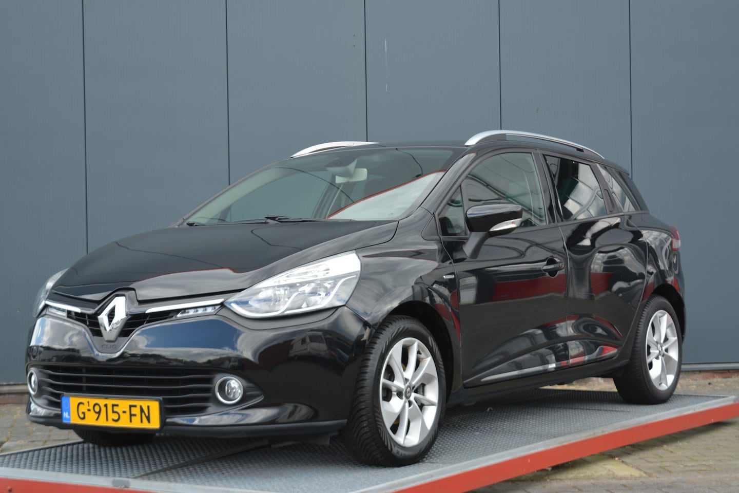 Renault Clio Estate - 0.9 TCe Dynamique trekhaak - AutoWereld.nl